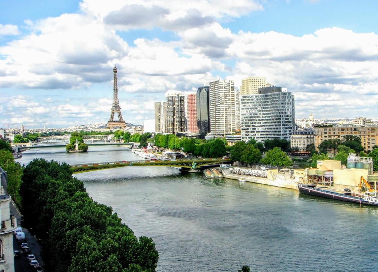 Eiffel Tower Penthouse Apartment Париж Екстериор снимка
